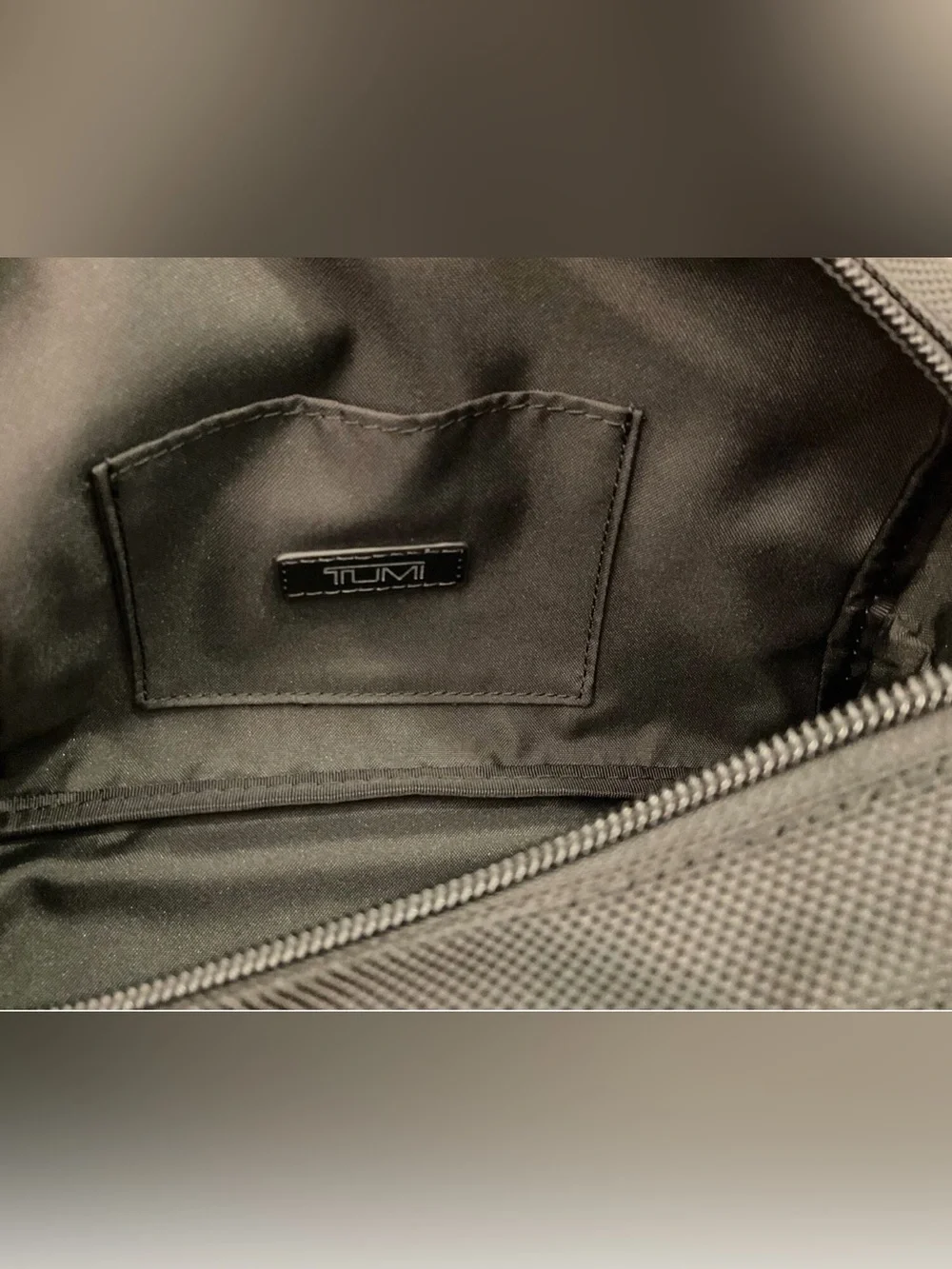 NEW TUMI Ballistic Nylon Zippered Medium Kit - Pouch Cosmetic Bag BLACK w/ GOLD